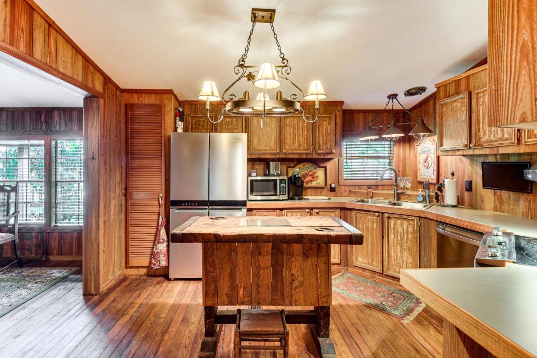 Photo of Kitchen in Astor