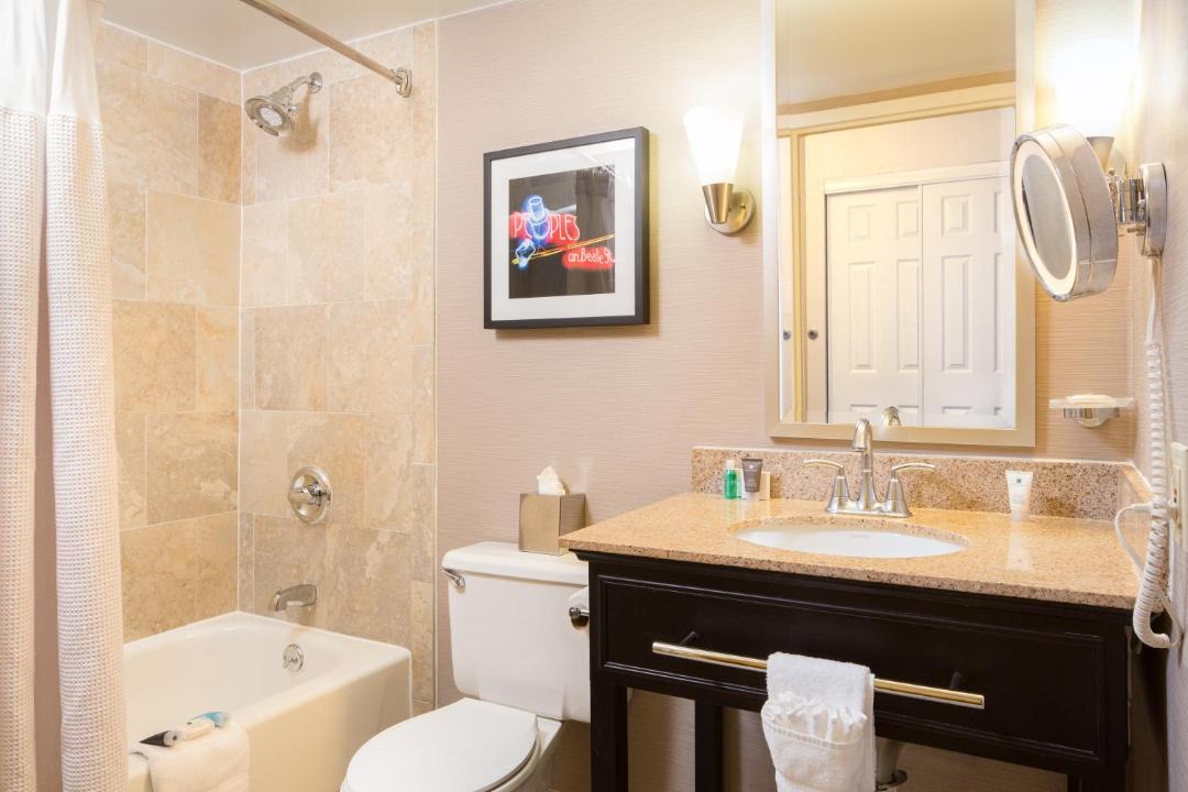 Photo of Bathroom in Pinch District
