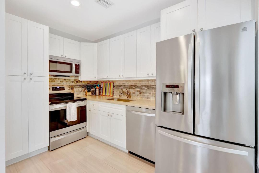 Photo of Kitchen in Hendricks and Venice Isles