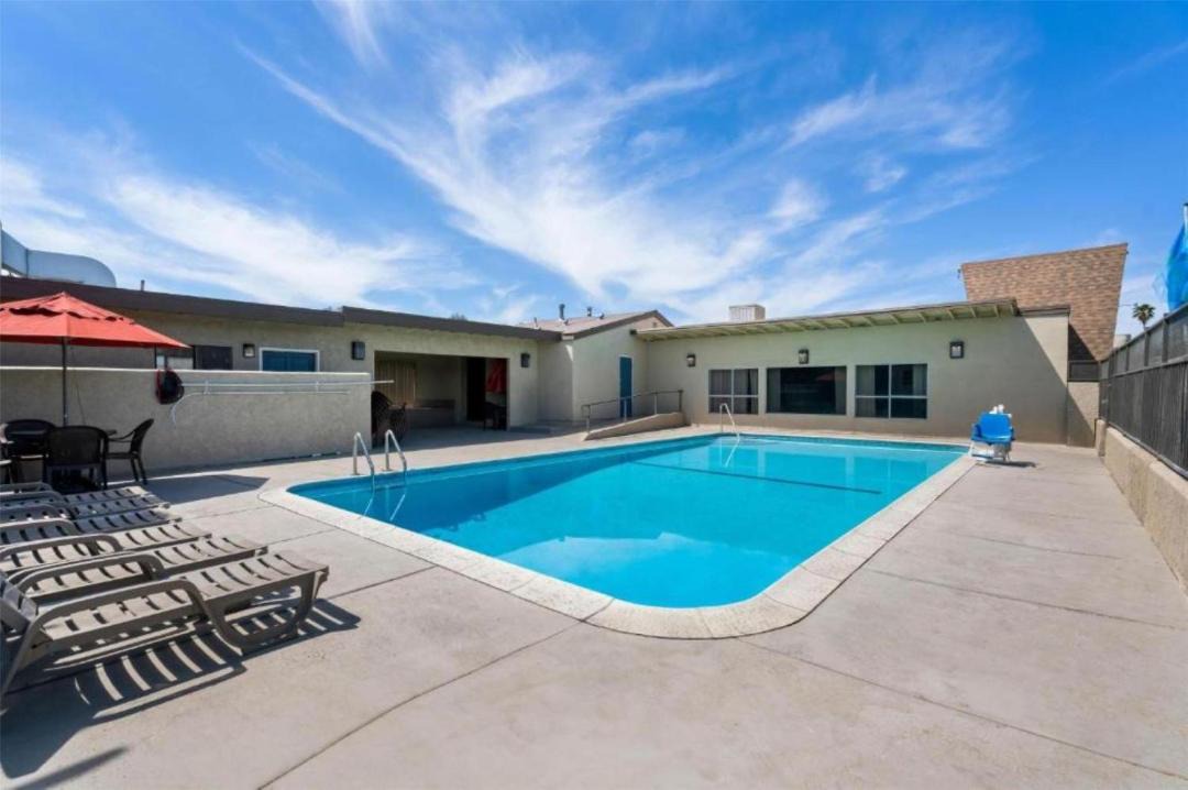 Photo of Patio Balcony in Barstow