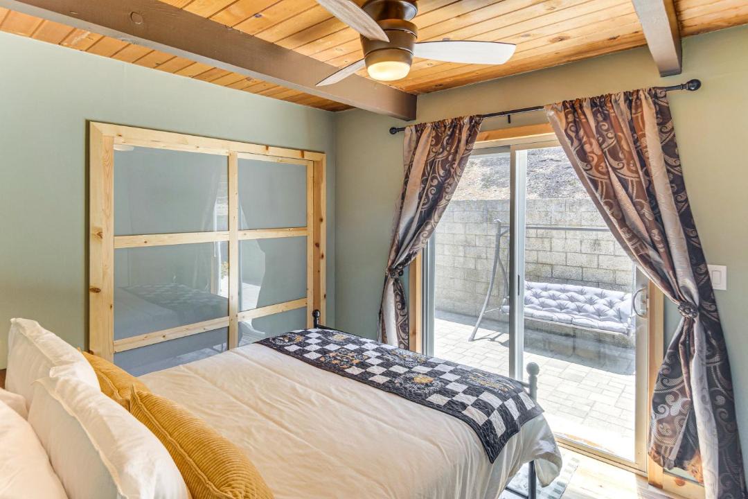 Photo of Bedroom in Thousand Oaks