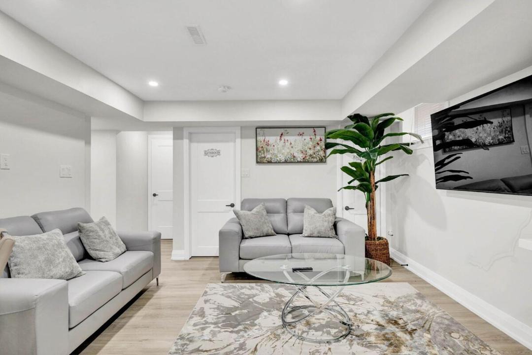 Photo of Livingroom in Caledon
