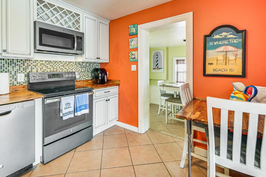 Photo of Kitchen in Colington