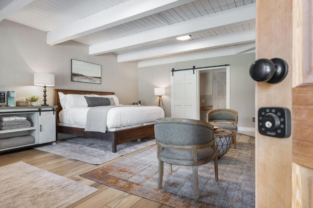 Photo of Bedroom in Springville
