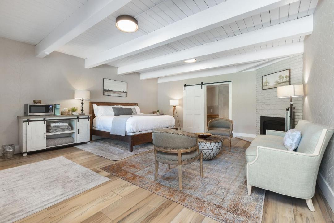 Photo of Bedroom in Springville