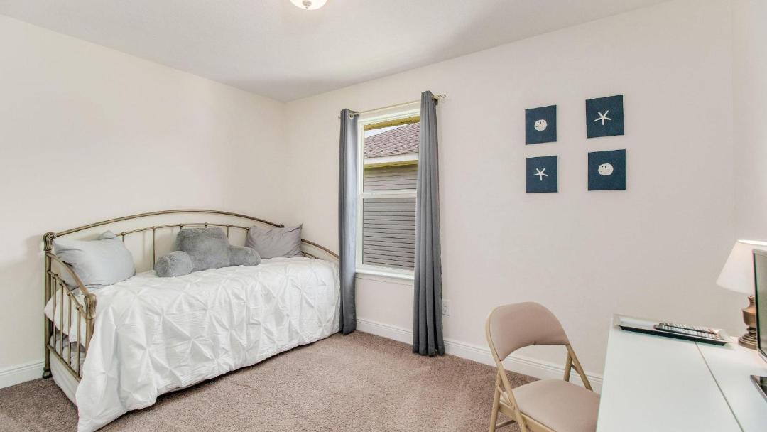 Photo of Bedroom in Northwest Pensacola