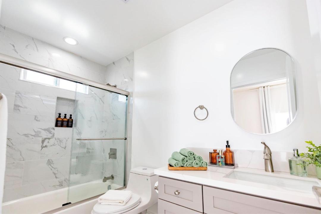 Photo of Bathroom in Los Angeles