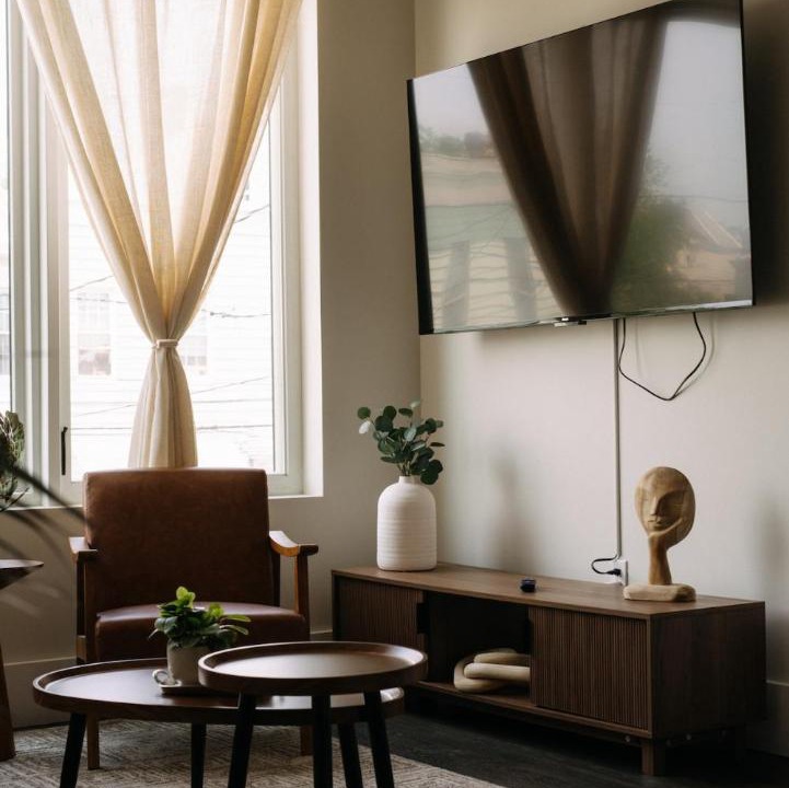Photo of Livingroom in McGinley Square