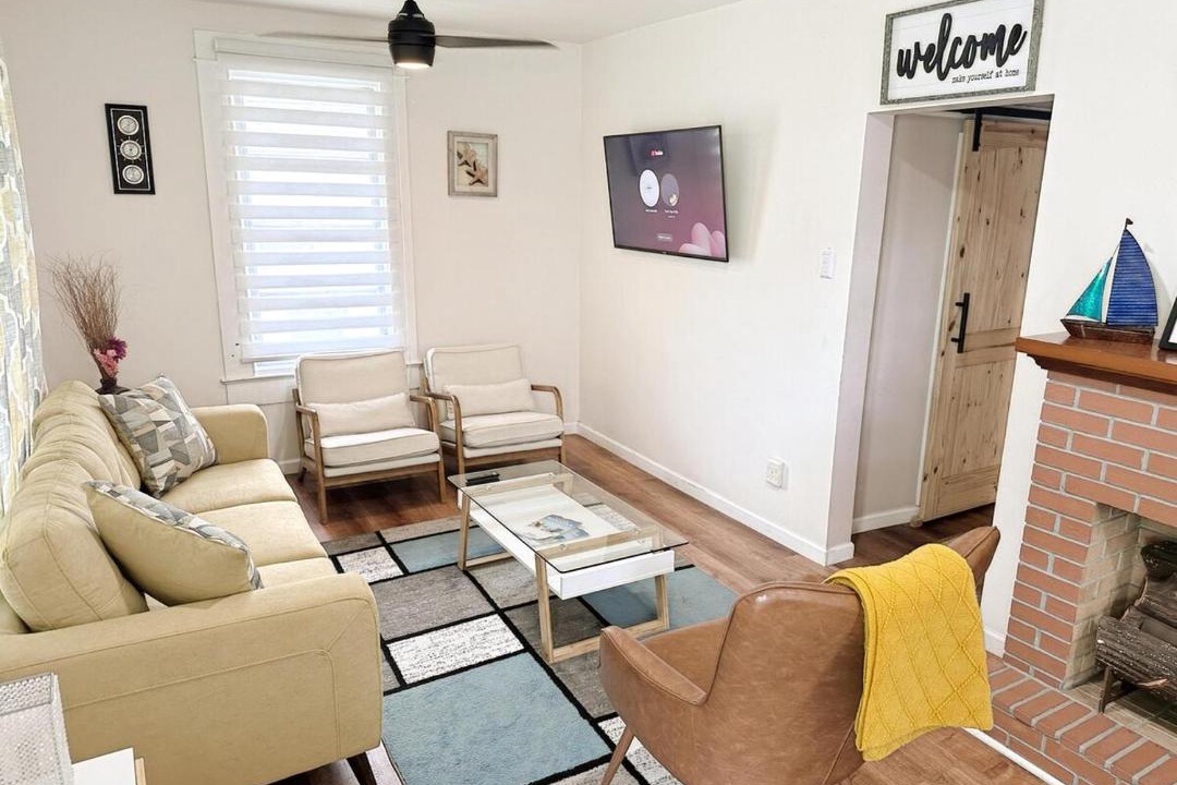 Photo of Livingroom in South Pensacola