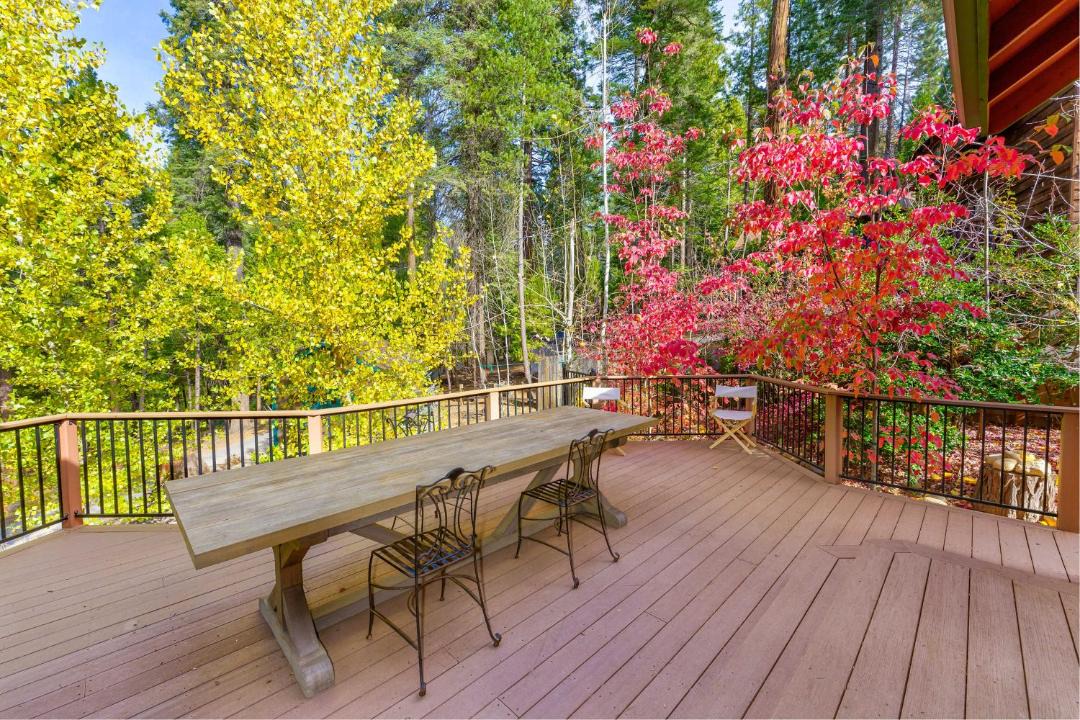 Photo of Patio Balcony in North Wawona