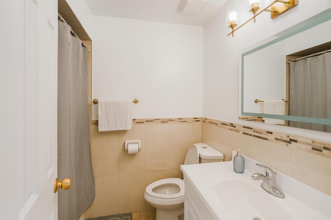 Photo of Bathroom in Jane and Finch