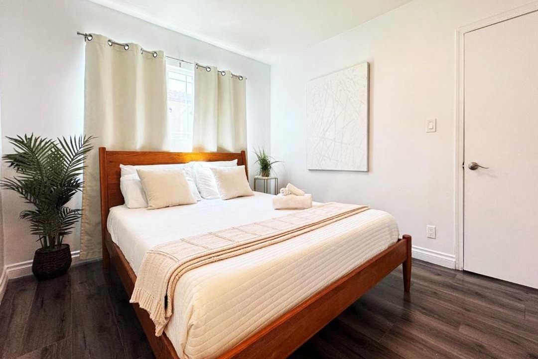 Photo of Bedroom in Ladera Heights