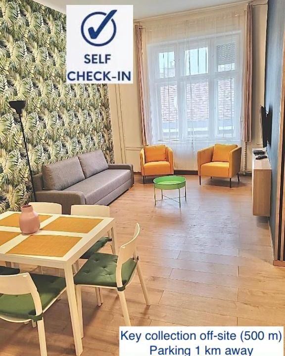 Photo of Livingroom in Jozsefvaros