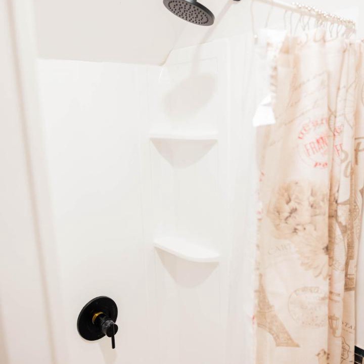 Photo of Bathroom in Weequahic