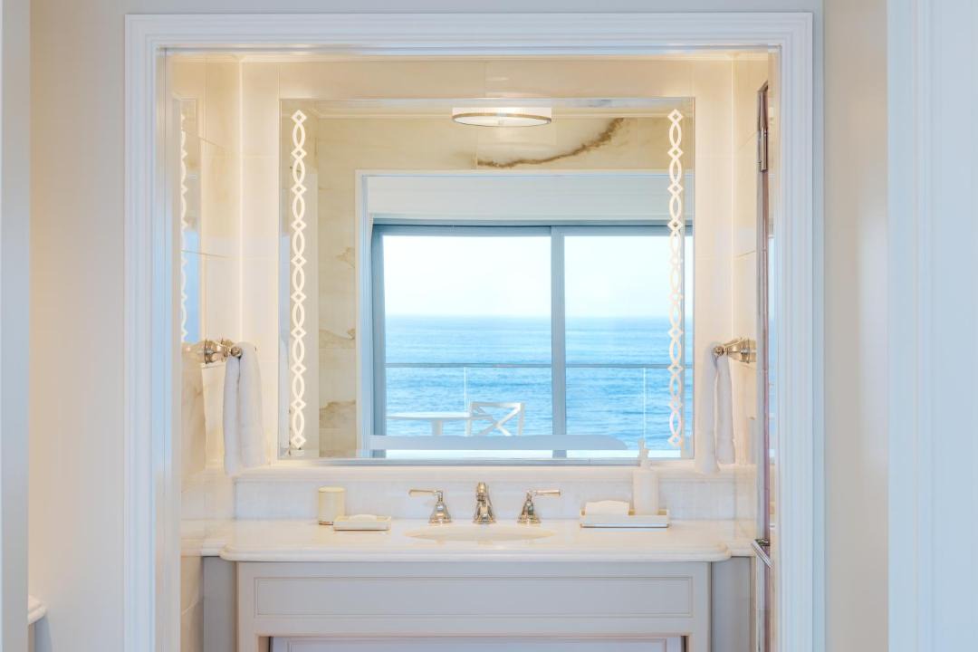 Photo of Bathroom in Laguna Beach