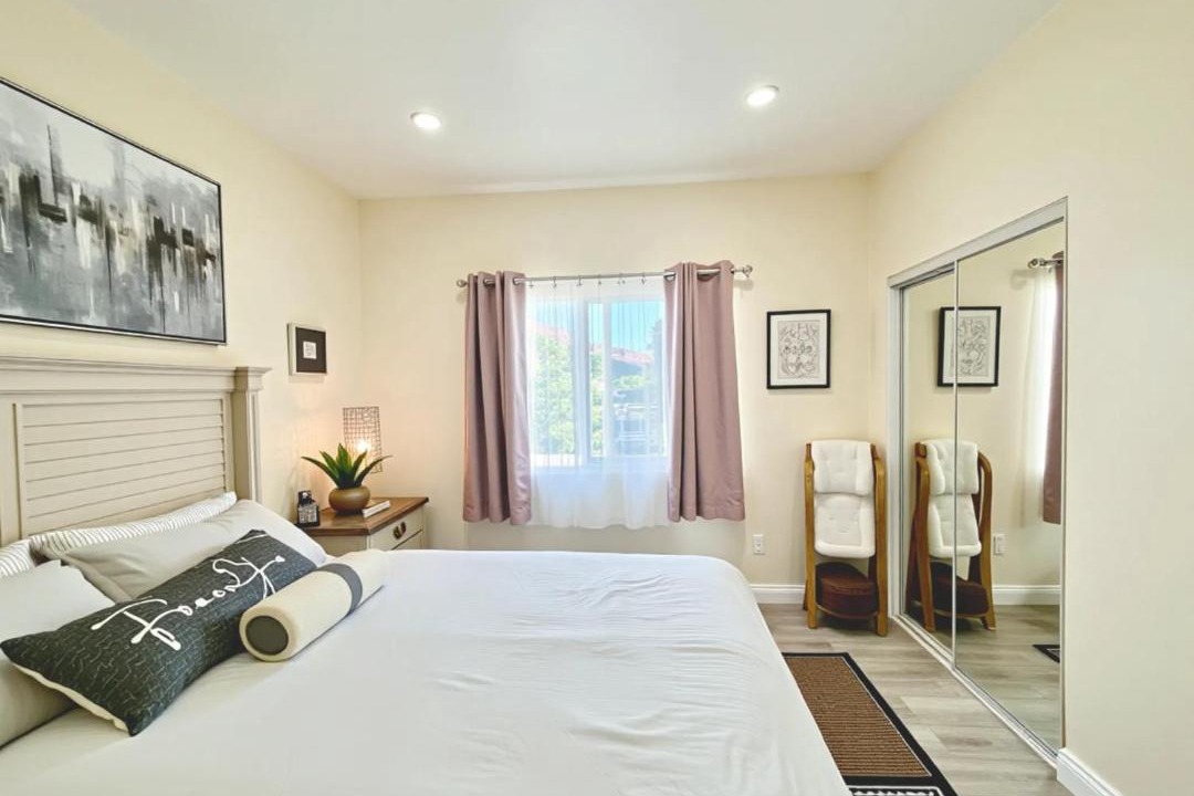 Photo of Bedroom in Huntington Beach