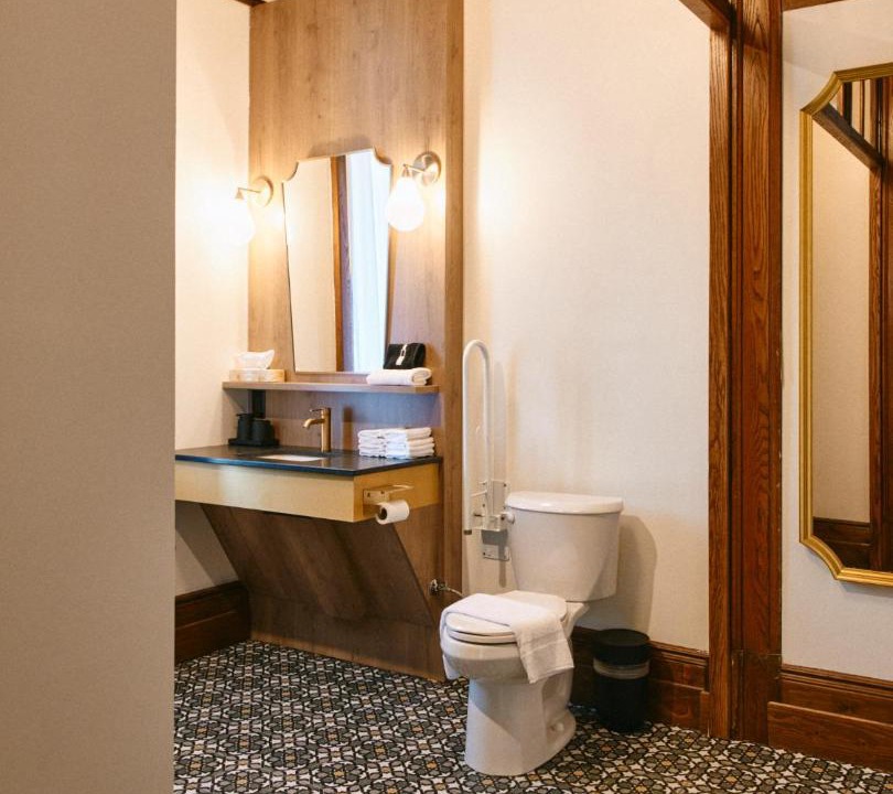 Photo of Bathroom in Chicoutimi