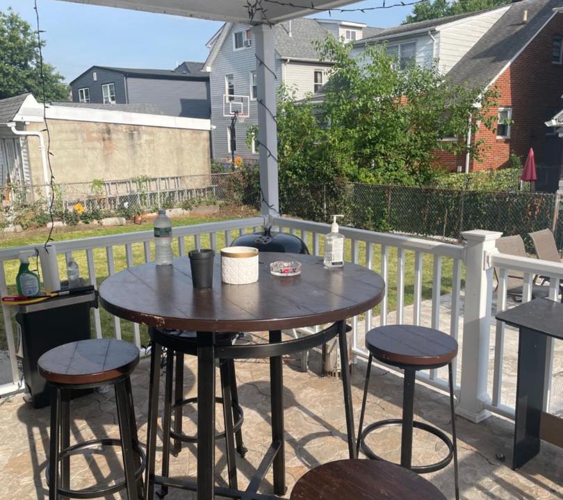 Photo of Patio Balcony in Hillside