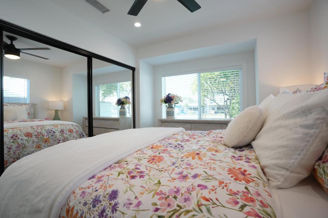 Photo of Bedroom in Orange