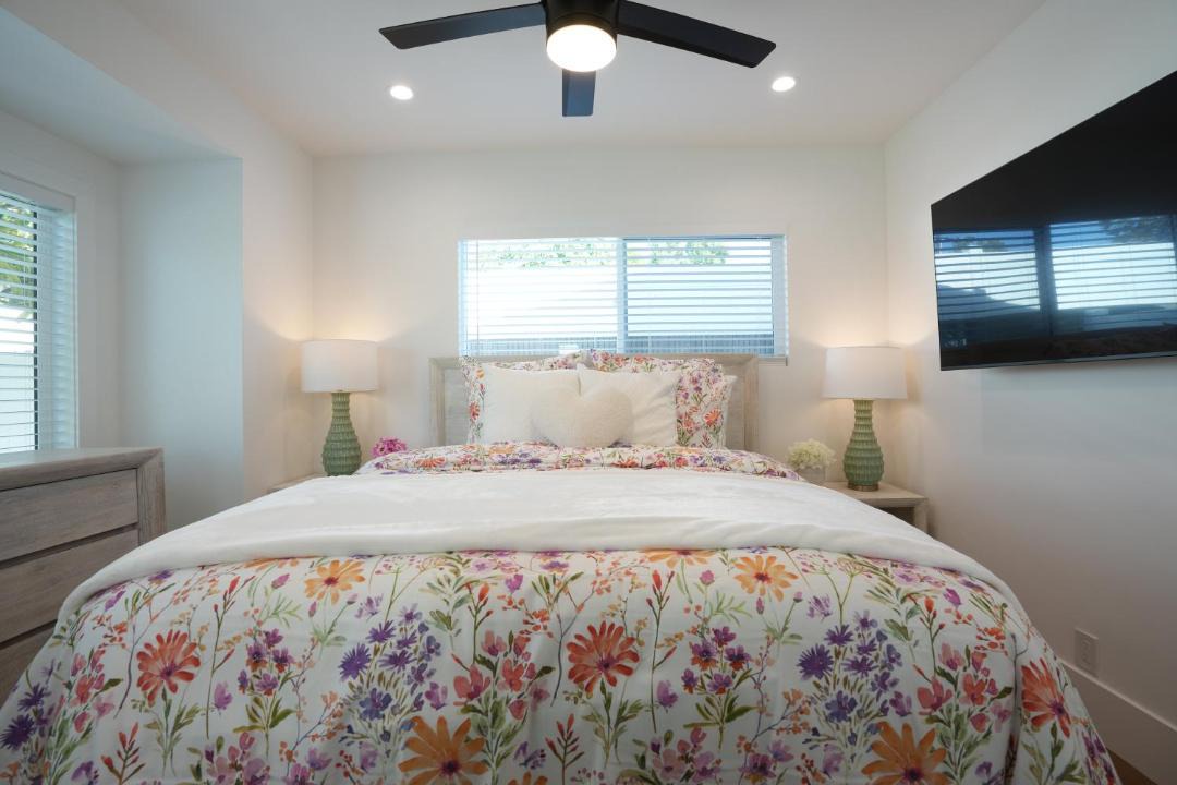 Photo of Bedroom in Orange