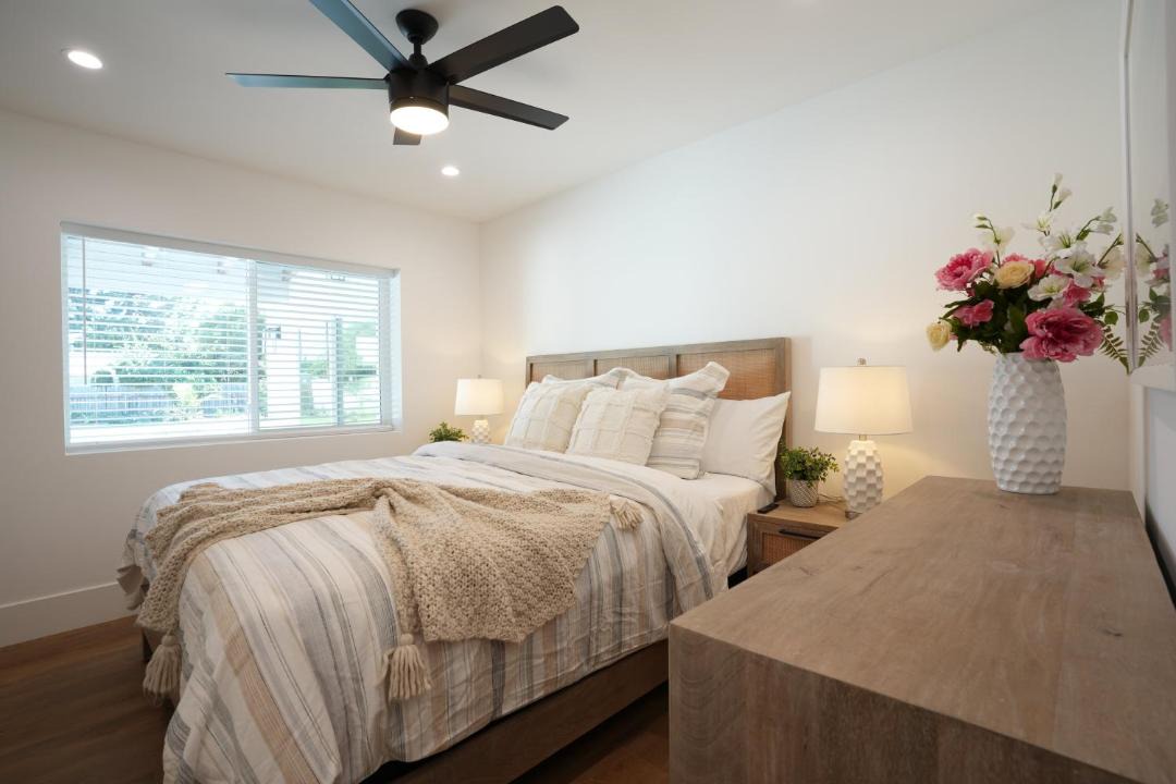 Photo of Bedroom in Orange