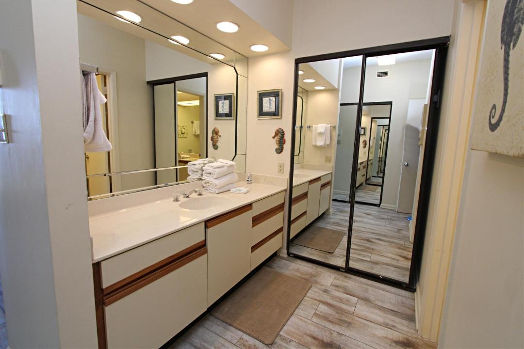 Photo of Bathroom in Orange Beach