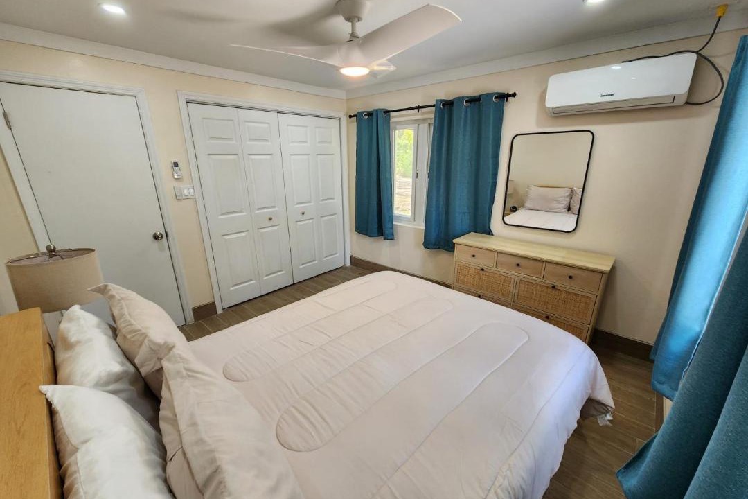 Photo of Bedroom in Rock Sound