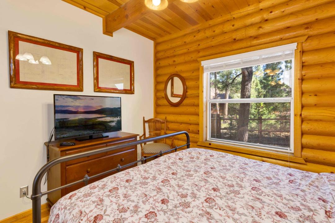 Photo of Bedroom in Eagle Mountain Estates