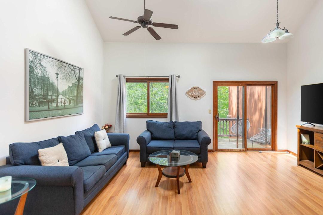 Photo of Livingroom in Vernon