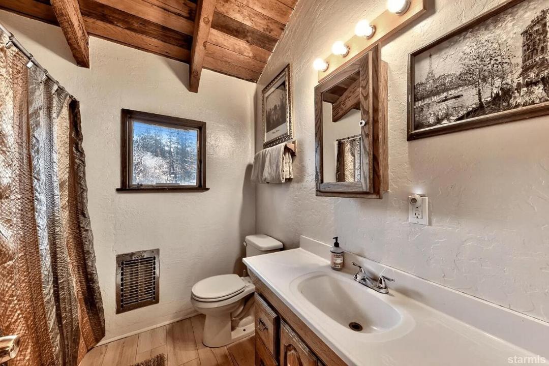Photo of Bathroom in Lower Kingsbury