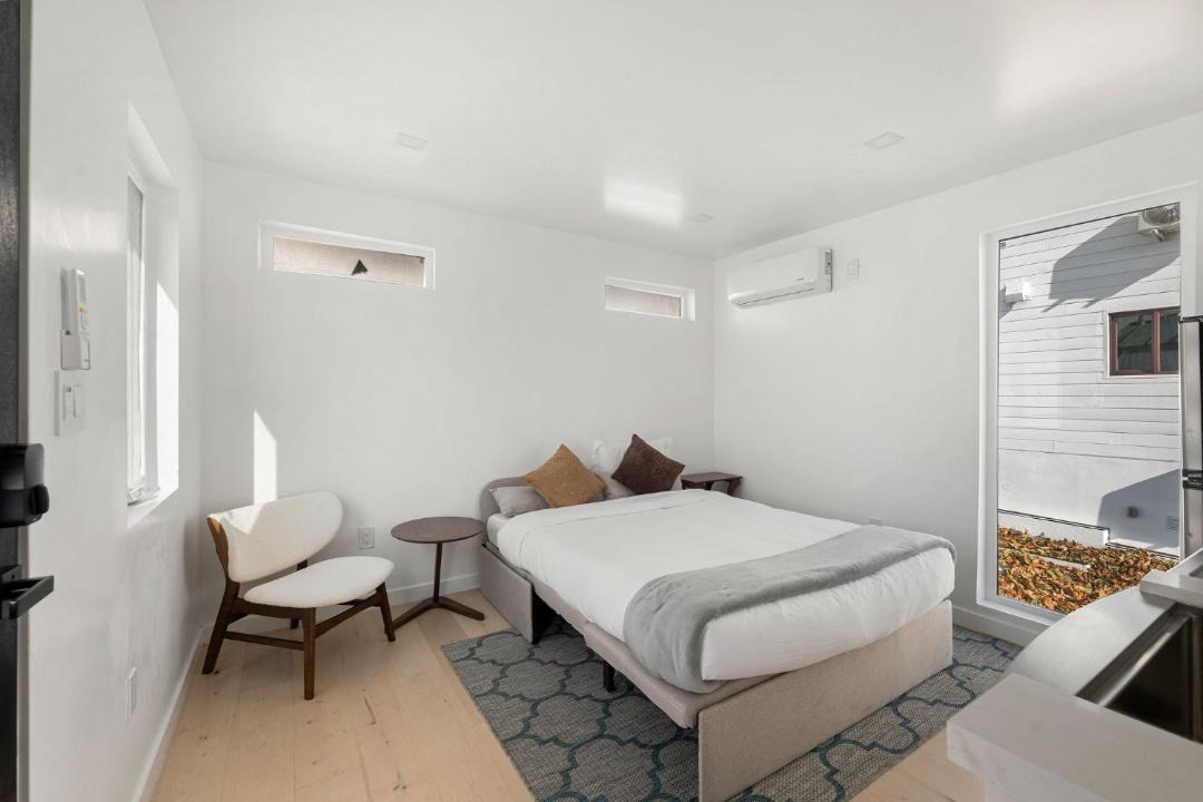 Photo of Bedroom in Santa Monica Canyon