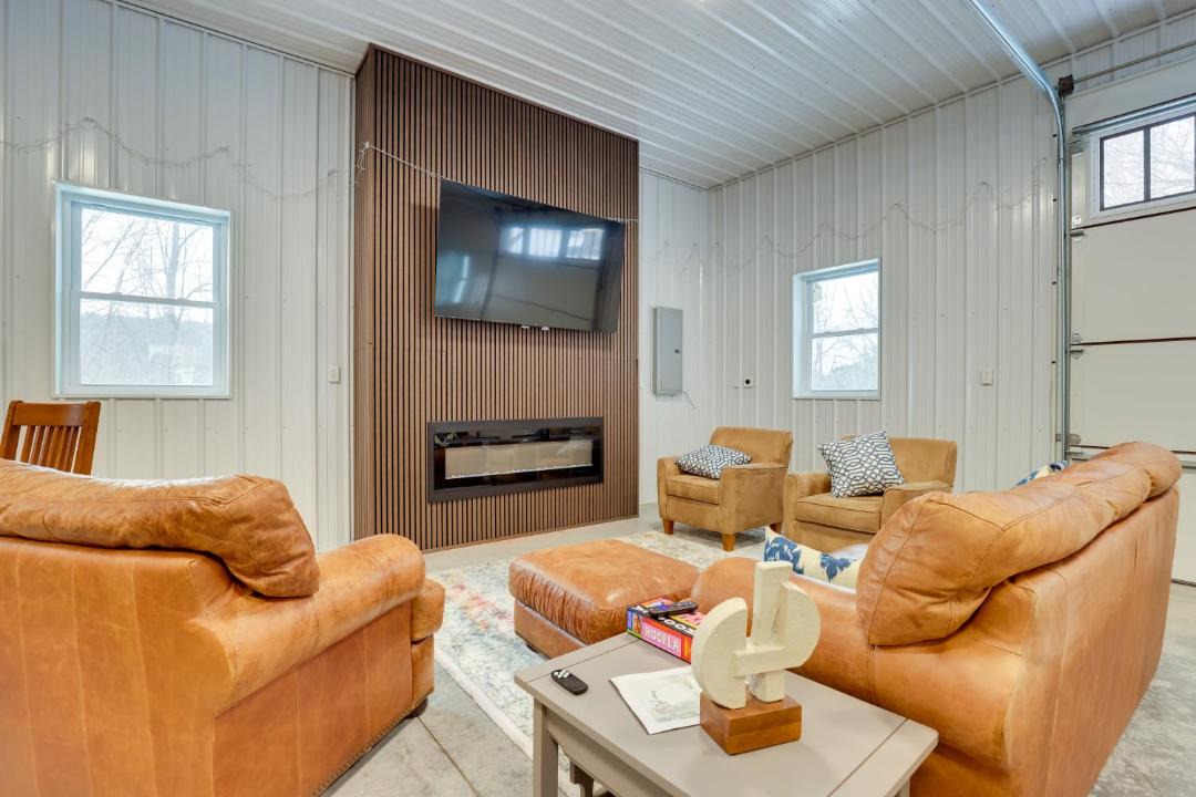 Photo of Livingroom in Canandaigua