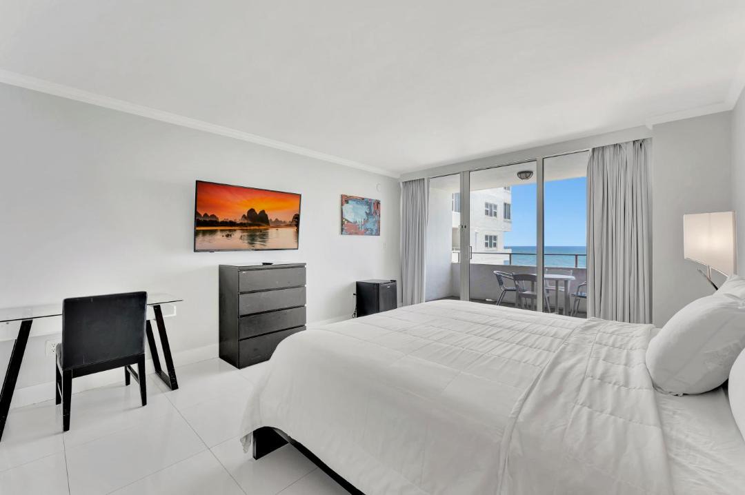 Photo of Bedroom in Galt Mile