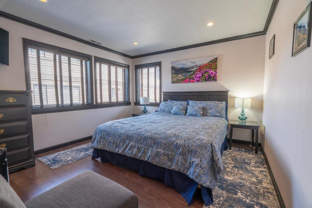Photo of Bedroom in June Lake