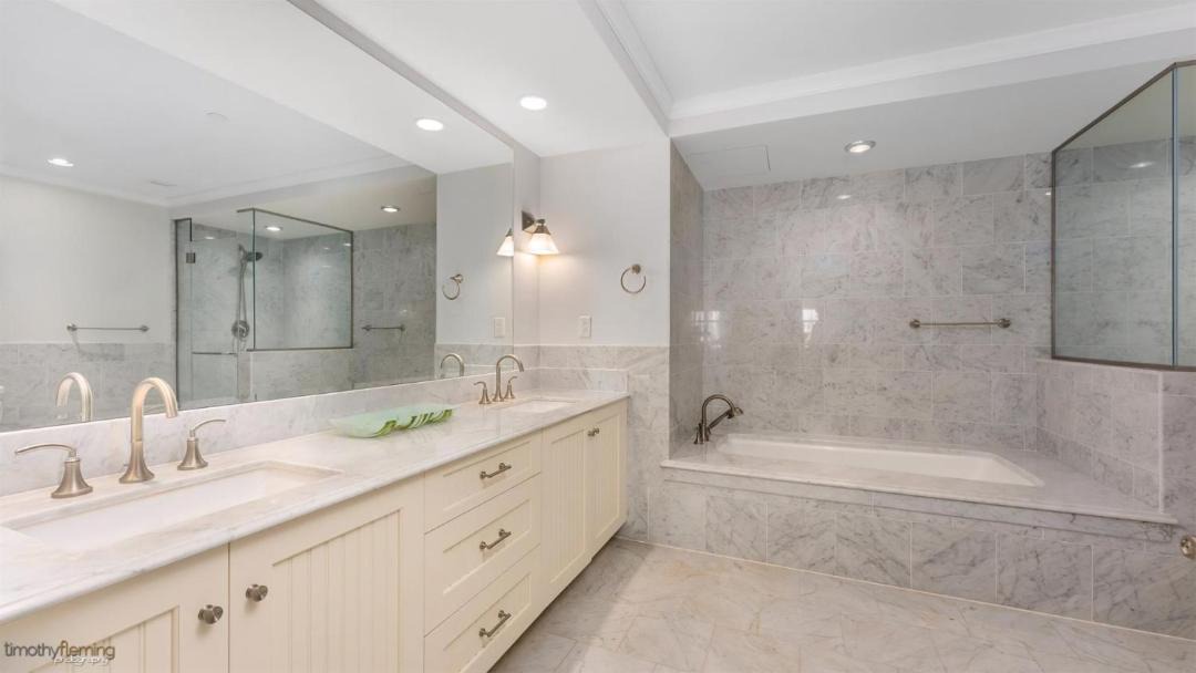 Photo of Bathroom in Diamond Beach