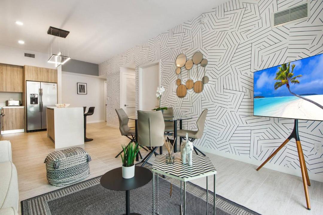 Photo of Livingroom in Northeast Miami