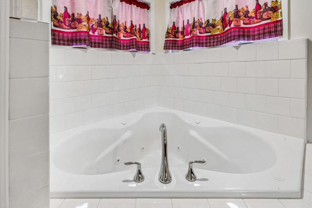 Photo of Bathroom in Geneva-on-the-Lake