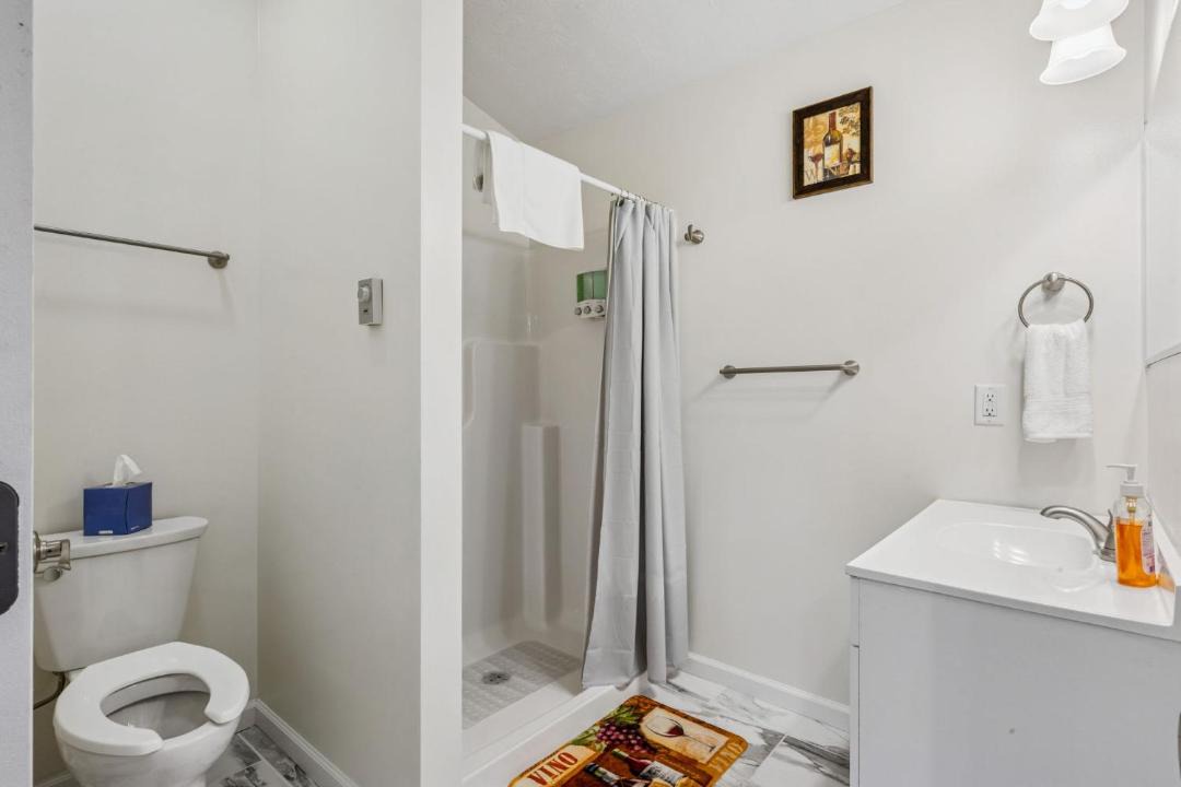 Photo of Bathroom in Geneva-on-the-Lake