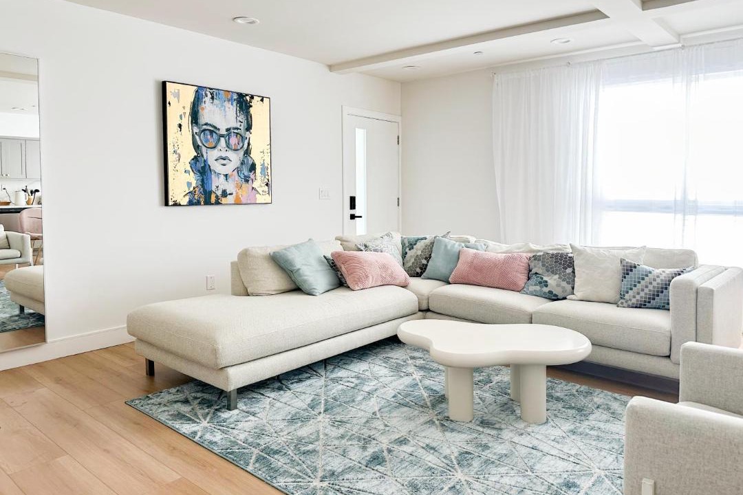 Photo of Livingroom in Mid City