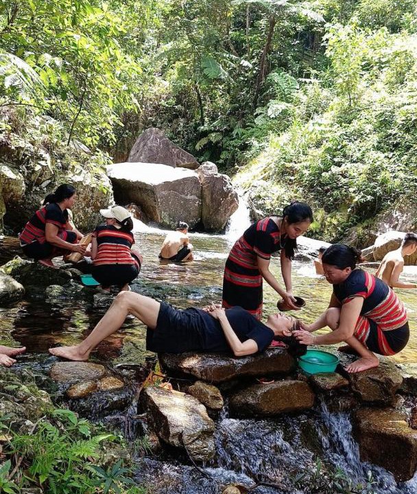 Photo of Others in A Luoi