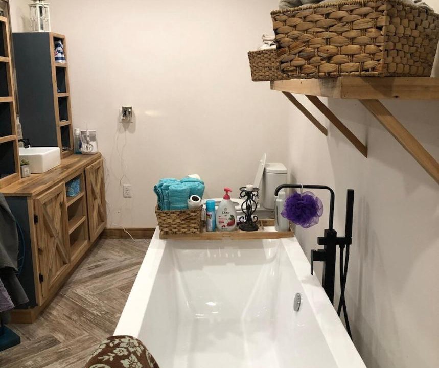 Photo of Bathroom in Gallion