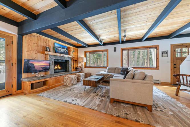 Photo of Others in Tahoe Pines