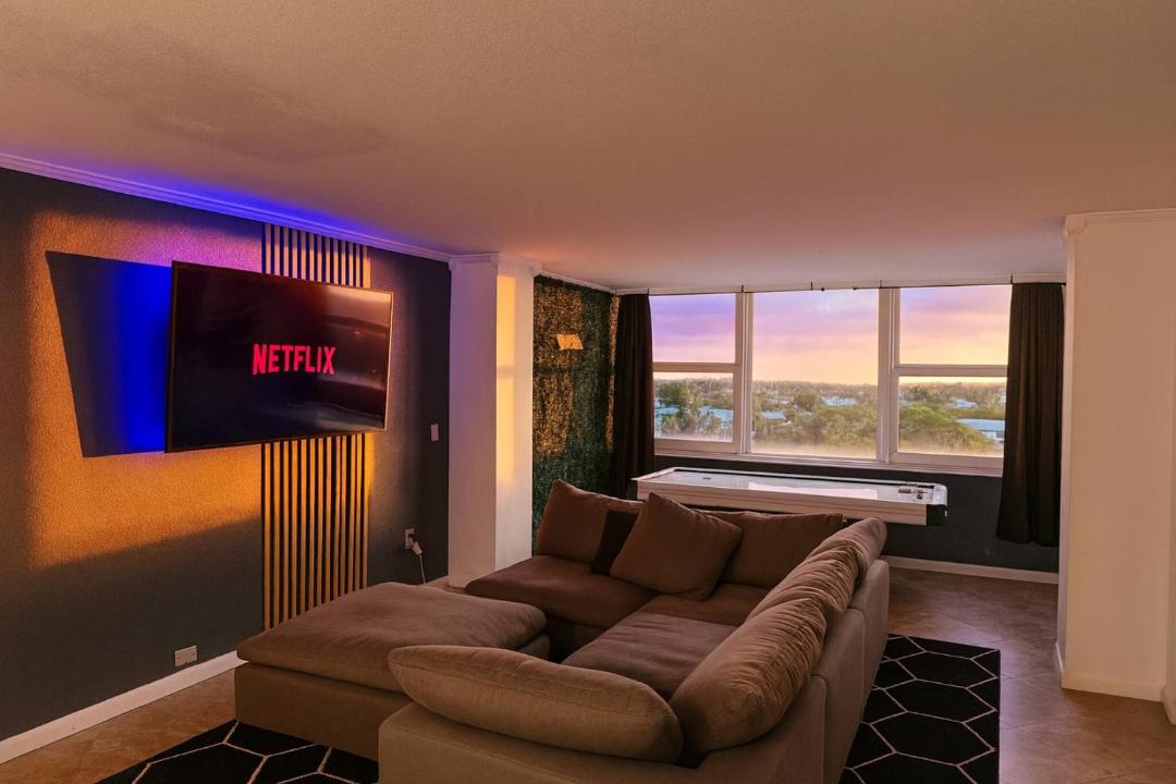 Photo of Livingroom in Galt Mile