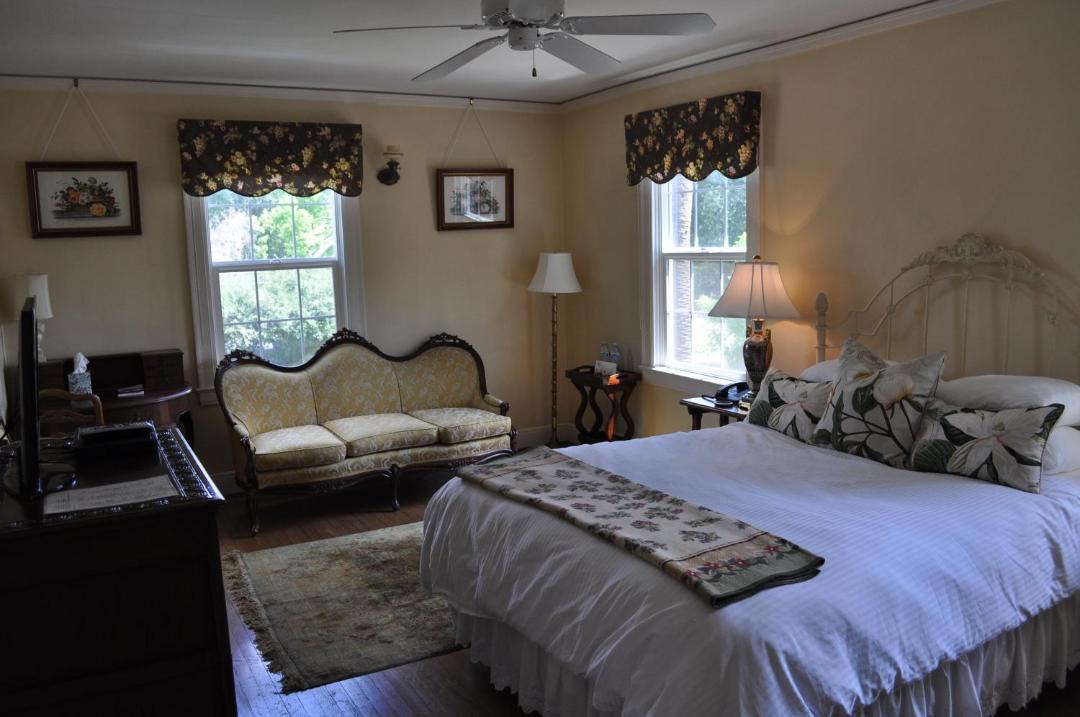 Photo of Bedroom in Merced