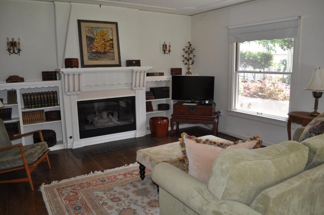 Photo of Livingroom in Merced