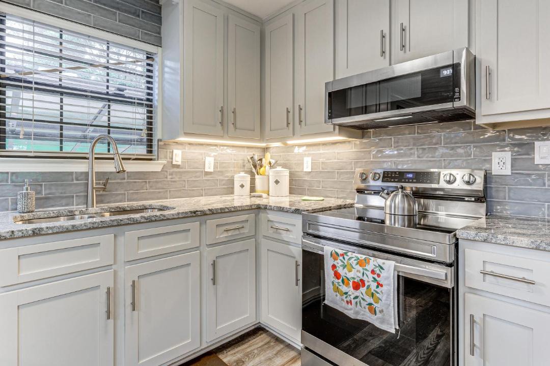 Photo of Kitchen in Daphne