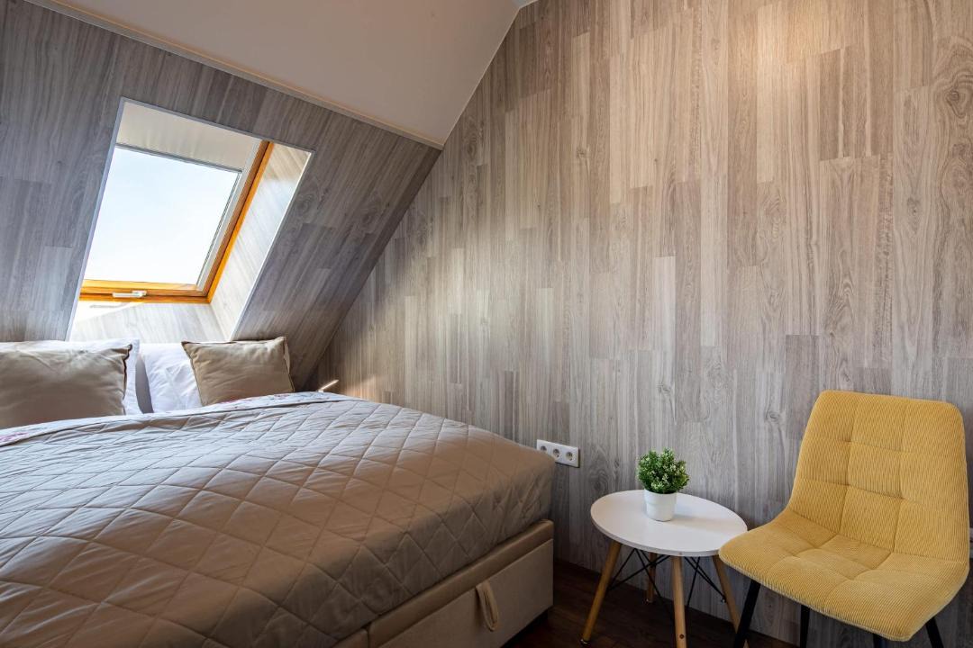 Photo of Bedroom in 15th District