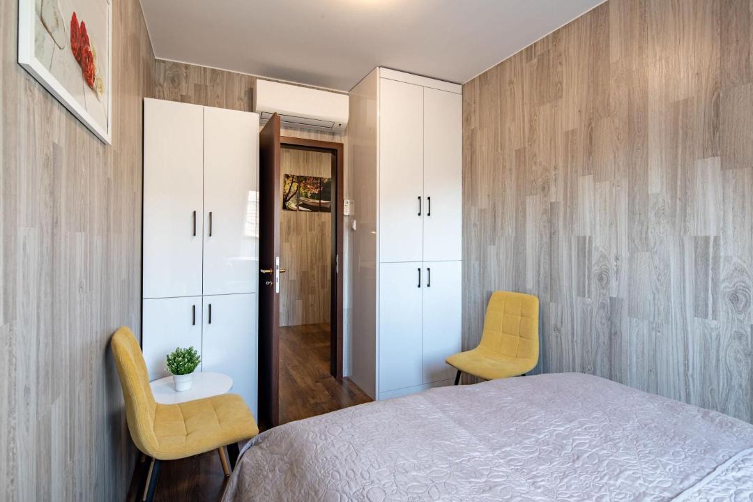 Photo of Bedroom in 15th District