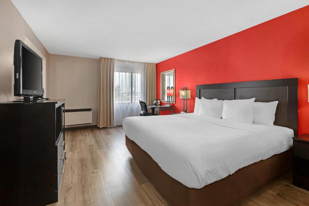 Photo of Bedroom in Northeast Mississauga