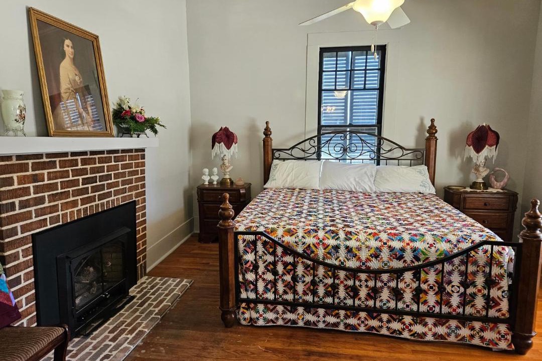 Photo of Bedroom in Louisville
